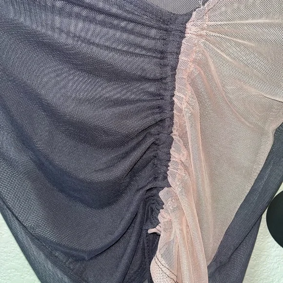 Colorful Mesh drawstring top - Picture 2 of 5